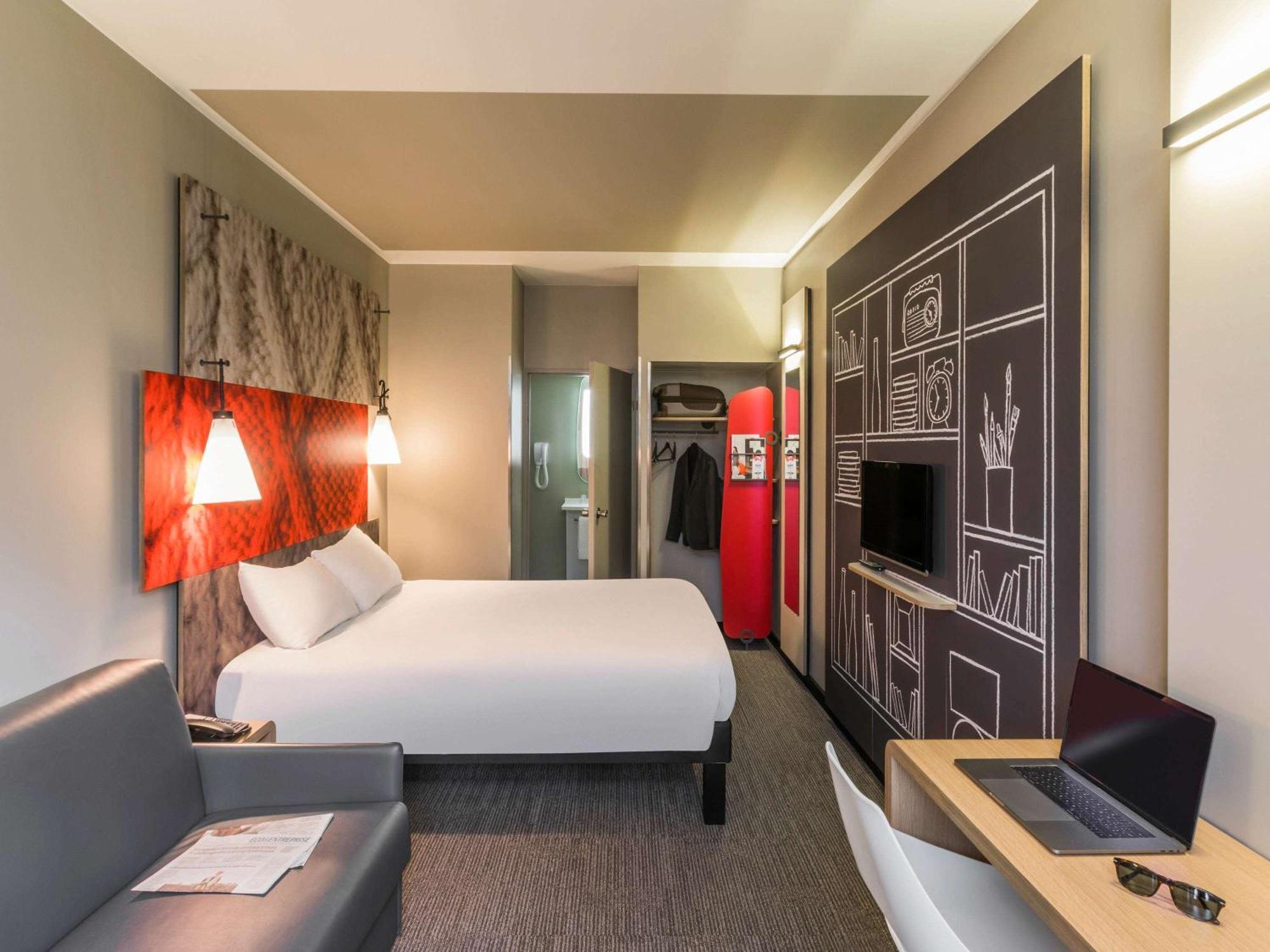 Hotel Ibis Paris Gare De Lyon Ledru Rollin Exteriér fotografie